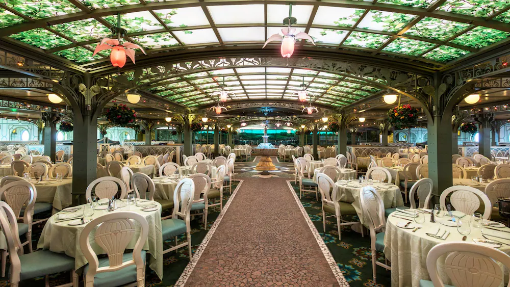 Interior del Disney Dream